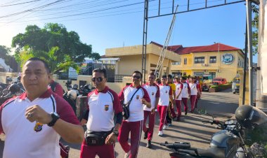Jaga-Kebugaran-dan-Soliditas,-Personel-Polresta-Kupang-Kota-Gelar-Olahraga-Bersama.