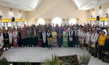 Polsek-Alak-Hadiri-HUT-ke-39-GMIT-Exodus,-Perkuat-Sinergi-Polri-dan-Jemaat.