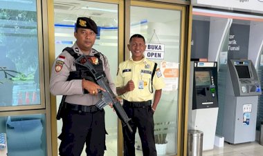 Polresta-Kupang-Kota-Perketat-Pengamanan-Objek-Vital-Nasional,-Belasan-Bank-dan-Pegadaian-Dijaga-Ketat.