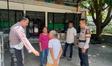 Polresta-Kupang-Kota-Bantu-Pulangkan-Seorang-Nenek-yang-Sempat-Tersesat-di-Pasar-Oebobo