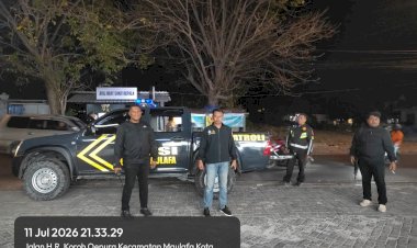 Kapolsek-Maulafa-Pimpin-Patroli-Cipta-Kondisi-Malam-Minggu,-Pastikan-Wilayah-Hukum-Aman-dan-Kondusif
