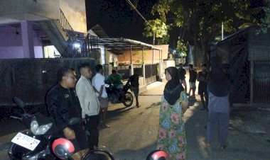 Bhabinkamtibmas-Bergerak-Cepat-Datangi-TKP-Keributan,-Wujudkan-Kehadiran-Polri-di-Tengah-Masyarakat.