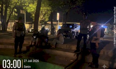 Cegah-Gangguan-Kamtibmas,-Polresta-Kupang-Kota-dan-Jajaran-Gencarkan-Patroli-Lampu-Biru-Hingga-Dini-Hari.