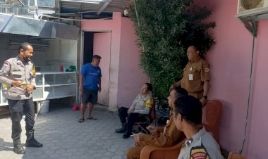 Bhabinkamtibmas-Bersama-Pemerintah-Kelurahan-Sidak-Kos-Kosan,-Wujud-Kepedulian-Polri-Menjaga-Kamtibmas.