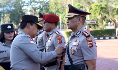 Kapolresta-Kupang-Kota-Resmi-Berganti,-Kombes-Nelson-Quintas-Siap-Lanjutkan-Pengabdian-untuk-Masyarakat.
