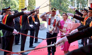 Penuh-Haru,-Polresta-Kupang-Kota-Gelar-Welcome-and-Farewell-Parade-Kapolresta.