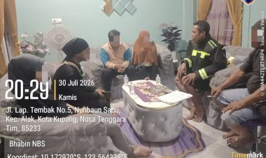 Bhabinkamtibmas-Nunbaun-Sabu-Mediasi-Perselisihan-Saudara,-Sengketa-Ingkar-Janji-Berakhir-dengan-Kesepakatan-Baru.