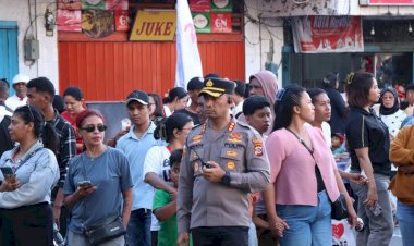 Ribuan-Warga-Hadiri-Karnaval-Budaya-di-LLBK,-Kapolresta-Kupang-Kota-Pastikan-Berjalan-Kondusif.