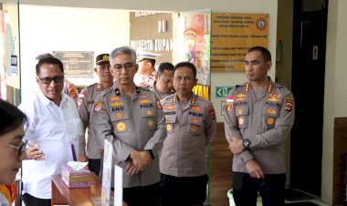 Karo-RBP-Stamarena-Polri-Tinjau-Pelayanan-Publik-Polresta-Kupang-Kota,-Dorong-Penguatan-Kolaborasi-dengan-Pemkot.