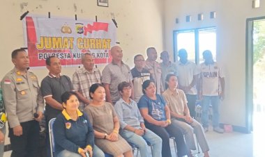Jumat-Curhat-di-Kelurahan-Fontein,-Kapolsek-Kota-Raja-Serap-Aspirasi-Warga-dan-Perkuat-Sinergi-Kamtibmas.