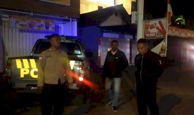 Patroli-Rutin-Polsek-Kota-Raja,-Polisi-Hadir-Hingga-Dini-Hari-Jaga-Kamtibmas-dan-Kenyamanan-Warga.