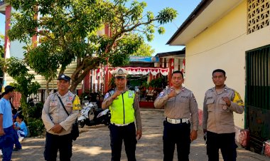 Polsek-Maulafa-Amankan-Gerak-Jalan-Santai-Meriahkan-HUT-RI-dan-HUT-SMP-Adi-Sucipto-Penfui