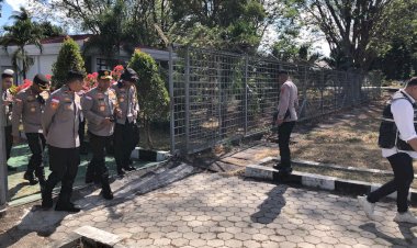 Kapolresta-Kupang-Kota-Antar-Keberangkatan-Kapolda-NTT-ke-Maumere,-Pastikan-Penanganan-Korban-Gempa-Flores.