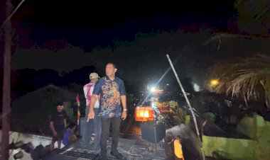 Kapolresta-Kupang-Kota-Pimpin-Langsung-Penanganan-Kebakaran-9-Rumah-Dinas-di-Kuanino