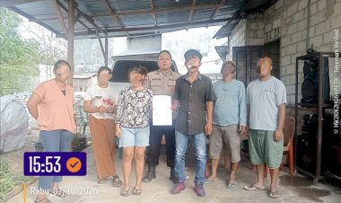 Bhabinkamtibmas-Penkase-Oeleta-Hadir-Bersama-Masyarakat-Menjembatani-Persoalan-Warga,-Berakhir-dengan-Kesepakatan-Damai.