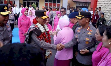 Penuh-Khidmat,-Kapolresta-Kupang-Kota-Hadiri-Penyambutan-Kapolda-NTT-Irjen-Reza-Arief-Dewanto.