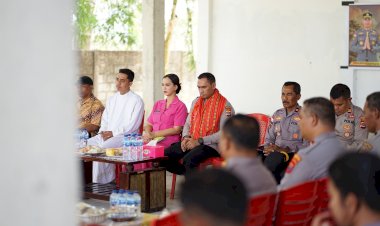 Kapolresta-Bersama-Komunitas-Katolik-Polresta-Kupang-Kota,-Salurkan-Bantuan-Bahan-Bangunan-untuk-Kapela-Hati-Kudus-Yesus-Bimoku.