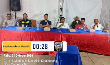 Polisi-Hadir-di-Tengah-Masyarakat,-Bhabinkamtibmas-Manulai-II-Dukung-24-Musik-Festival-2026.