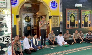 Jumat-Keliling-di-Masjid-Al-Anshar,-Kapolresta-Kupang-Kota-Buka-Ruang-Dialog-dan-Serap-Aspirasi-Warga.