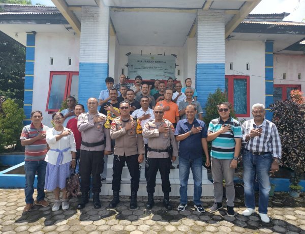 Warga Kolhua Apresiasi Peran Polsek Maulafa dan Bhabinkamtibmas, Soroti Pesta, Miras dan Pencurian Hewan dalam Jumad Curhat Polresta Kupang Kota.