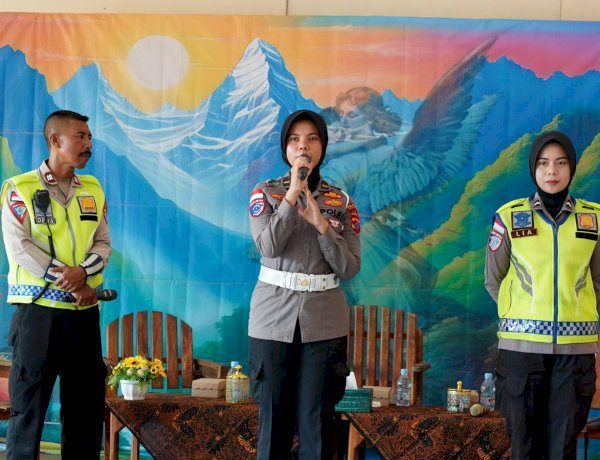 Satlantas Polresta Kupang Kota Ajak Pelajar SMA Seminari St. Rafael Jadi Pelopor Keselamatan Berlalu Lintas