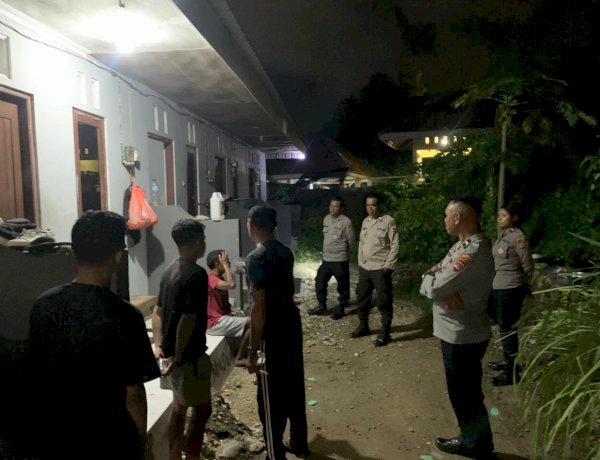 Satbinmas Polresta Kupang Kota Perkuat Pam Swakarsa, Aktifkan Kembali Ronda Malam di Kelurahan Liliba.