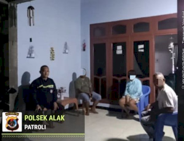 Gerak Cepat Bhabinkamtibmas Fatufeto, Turun TKP Pelemparan Rumah di Jalan Tifa.