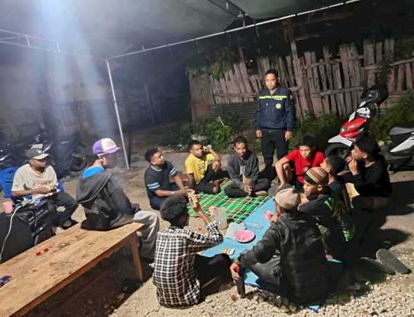 Patroli Responsif! Bhabinkamtibmas Bubarkan Pesta Miras Anak Muda di Belakang Terminal Walikota Kupang