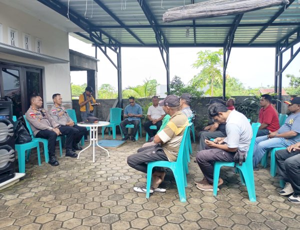 “Jumat Curhat” Polresta Kupang Kota: Menjalin Silaturahmi dan Menyerap Aspirasi Warga Fatukoa.