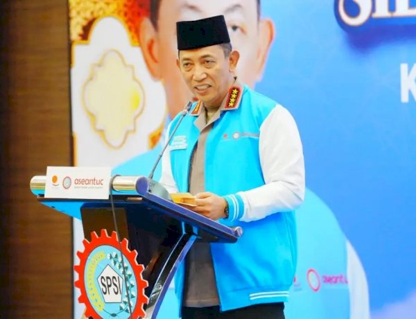 Kapolri Ajak Buruh Bersatu Wujudkan Indonesia Emas 2045