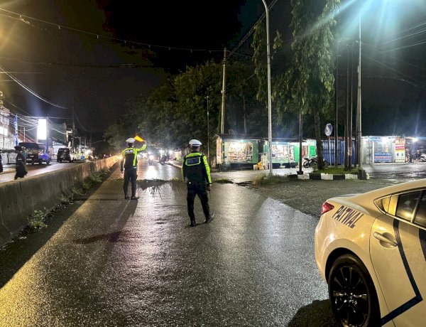 Patroli Lampu Biru Satlantas Polresta Kupang Kota, Ciptakan Kamseltibcarlantas dan Tekan Aksi Balap Liar.