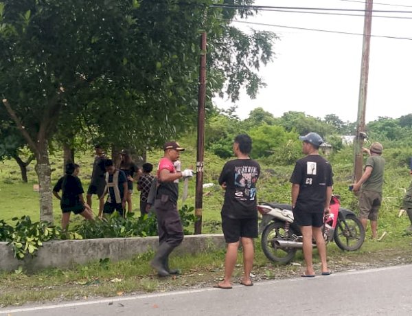 Bhabinkamtibmas Batuplat Bersama Warga Gelar Kerja Bakti, Dukung Persiapan Prosesi Jalan Salib Paskah.