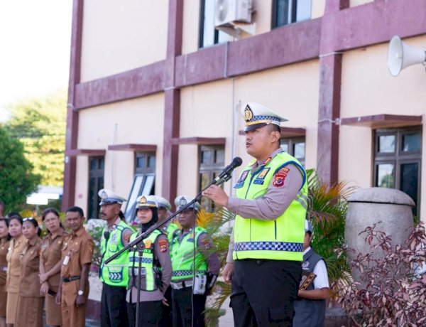 Polresta Kupang Kota Edukasi Pelajar SMAN 3 Kota Kupang tentang Tertib Berlalu Lintas
