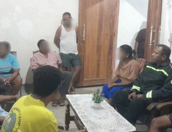 Bhabinkamtibmas Manutapen Selesaikan Salah Paham Warga Secara Kekeluargaan