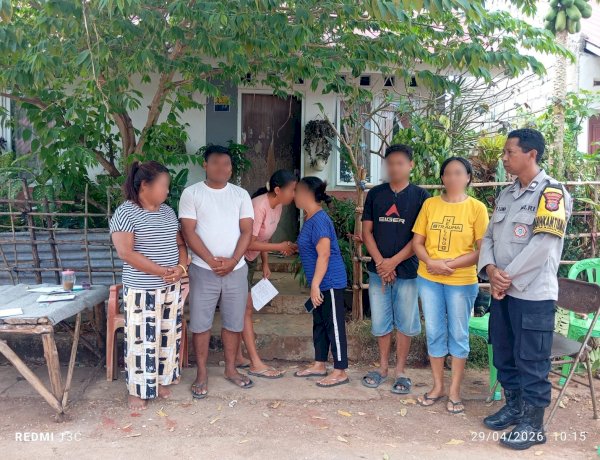 Kedepankan Kedamaian, Bhabinkamtibmas Manulai II Berhasil Mediasi Perselisihan Warga Lewat Problem Solving