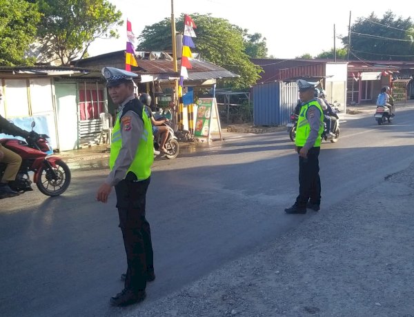 Unit Lantas Polsek Kota Raja Intensifkan Penertiban Pagi, Edukasi Keselamatan Jadi Prioritas.
