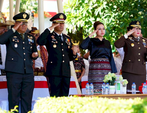 Kapolresta Kupang Kota Hadiri Upacara HUT RI ke-81, Gelorakan Semangat Kemanusiaan untuk Warga Terdampak Bencana Flores.