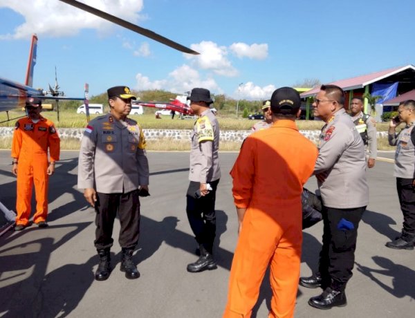 Dari Udara, Kapolda NTT Pantau Dampak Gempa di Palue, Riung dan Mbay.