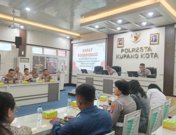Kapolresta Kupang Kota Gelar Rapat Bersama Panitia IPI Bahas Pengamanan Ibadah Penyegaran Iman