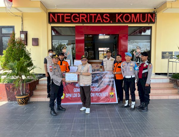 LDII dan Senkom Mitra Polri NTT Salurkan Bantuan Kemanusiaan untuk Korban Gempa Flores melalui Polresta Kupang Kota