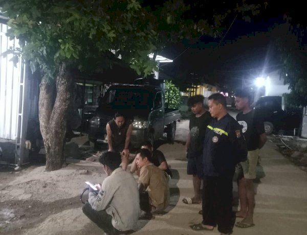 Jaga Ketenteraman Warga, Bhabinkamtibmas Fatufeto Bubarkan Pemuda Nongkrong hingga Dini Hari.