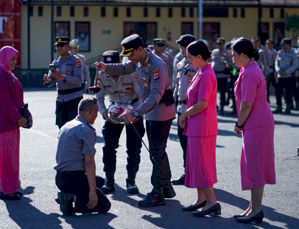 Kenaikan Pangkat Pengabdian, Kapolresta Kupang Kota Apresiasi Dedikasi Kompol Daeng Jumadi.
