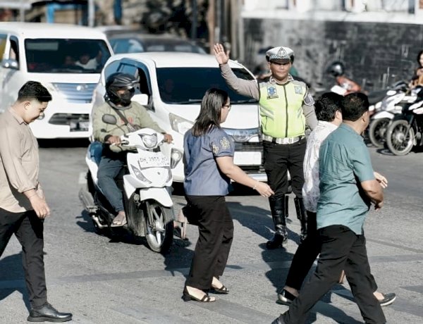Pengamanan Ibadah Minggu, Satlantas Polresta Kupang Kota Imbau Umat Utamakan Keselamatan.