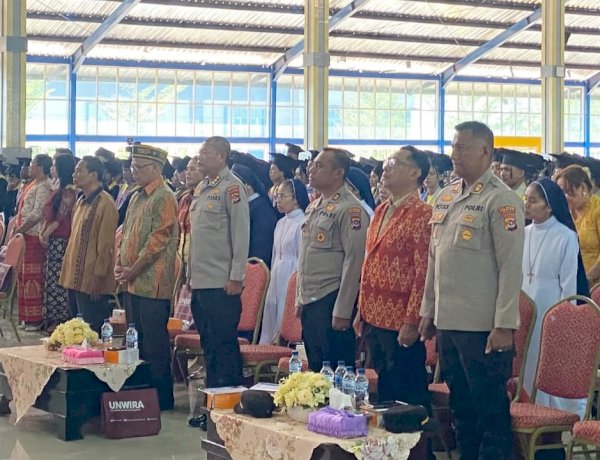 Kapolsek Maulafa Hadiri Rapat Senat Terbuka Luar Biasa Unwira Kupang, 962 Lulusan di Wisuda.