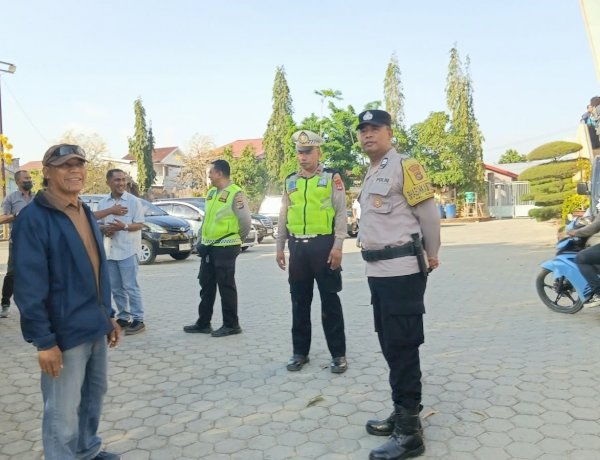Polsek Maulafa Amankan Perarakan Sakramen Mahakudus di Gereja St. Fransiskus Assisi Kolhua