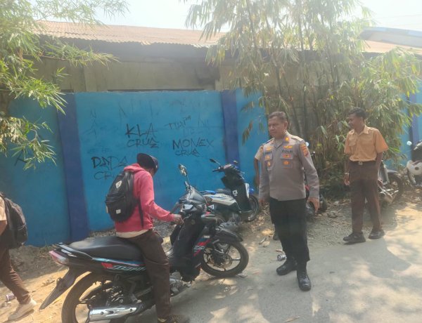 Antisipasi Tawuran Pelajar di Wilayahnya, Kapolsek Kota Raja Perketat Pemantauan SMK Negeri 5.