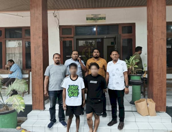 Unit Reskrim Polsek Maulafa Serahkan Dua Tersangka Jambret di Sikumana ke Kejari Kota Kupang