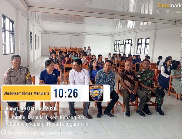 Hadir di Peresmian Gedung Baru SMA Negeri 13 Kota Kupang, Bhabinkamtibmas Manulai II Ajak Guru dan Siswa Jadi Pelopor Kamtibmas.