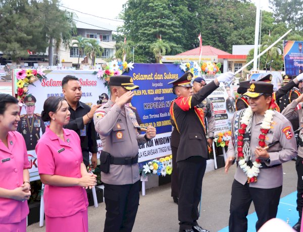 Penuh Haru, Kapolresta Kupang Kota Beserta Istri Hadiri Rangkaian Acara Pelepasan Komjen Pol. Dr. Rudi Darmoko.