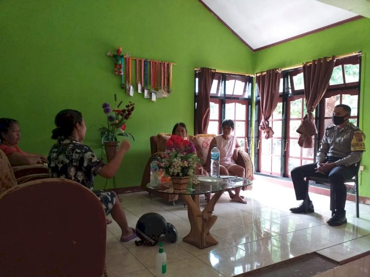 Giat DDS Bhabinkamtibmas Kelurahan Airnona Himbau Warga Binaan Cegah Virus Corona.